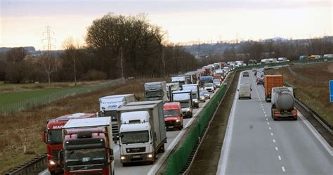 Pakiet mobilności 2022 Jakie zmiany dla kierowców i przewoźników od 2