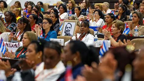 Federación de Mujeres Cubanas clausura su XI Congreso teleSUR