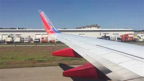 Southwest B Landing In Providence Youtube