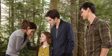 Twilight: How Renesmee Cullen’s Powers Change Vampires