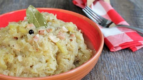 German Sauerkraut With Bacon Traditional Recipe Youtube