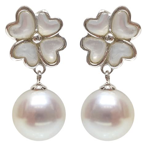 E Mother Of Pearl Japanese Akoya Pearls Mm Pearls Center