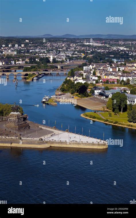 Deutsches Eck Zusammenfluss Von Rhein Und Mosel Ausblick Von Der