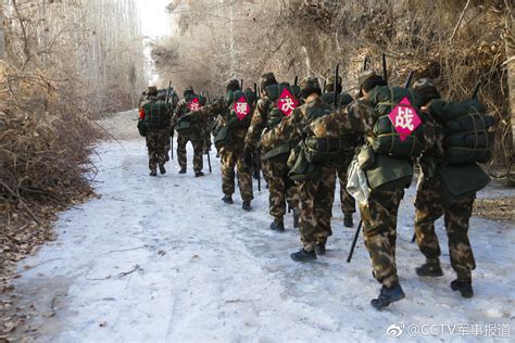 一路征程一路战歌 直击武警新兵野营拉练最前沿野营拉练新兵陆文凯新浪新闻