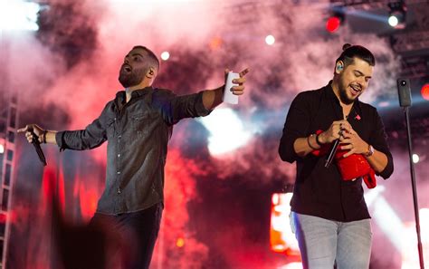 Dupla Z Neto E Cristiano Que Se Apresentaria Na Divinaexpo No S Bado