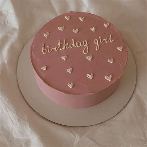 Pin By 𝐉𝐮𝐥𝐢𝐚 On Aesthetics Mini Cakes Birthday Creative Birthday Cakes Simple Birthday Cake