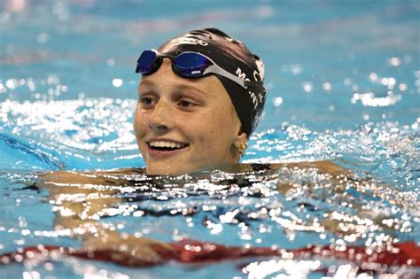 Canadian swimming phenom Summer McIntosh poised for her moment on ...