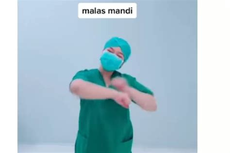 Viral Beredar Video Perempuan Berbaju Nakes Memperagakan Gejala