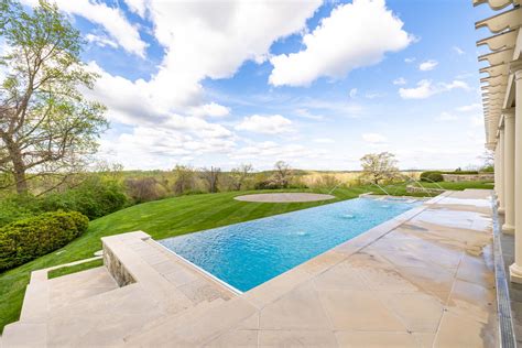 11900 River Road, Potomac, Maryland 20854 | Concierge Auctions