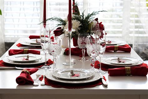 How to Decorate Your Table for Christmas Dinner - Wren Kitchens Blog