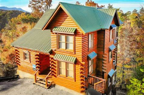 4 Things You’ll Love About Our Large Cabins in the Smoky Mountains