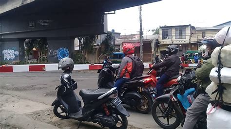 Suasana Pagi Di Bawah Fly Over Cimindi Ketika Argo Parahyangan Melintas