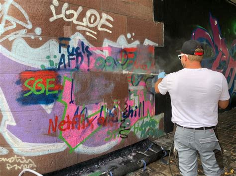 Professionelle Graffitientfernung für alle Gebäudetypen