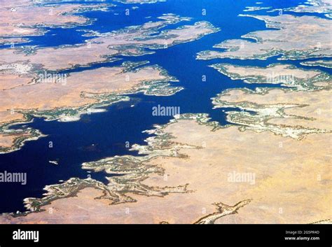 Vista aérea del lago Nasser Egipto Uno de los lagos artificiales más