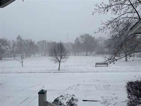 Right Now in Lawrence, Kansas : r/pics