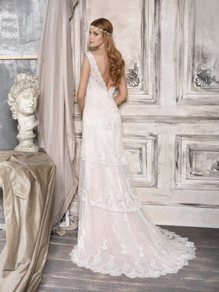 Brautkleider Fara Sposa bei Adornia Brautmode für Bräute aus Siegburg