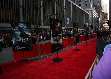 New York City ‘Goblet of Fire’ red carpet premiere — Harry Potter Fan Zone