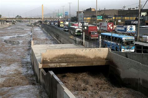 Autoridades Municipales En Alerta Por Crecida De Caudal Del Río Rímac