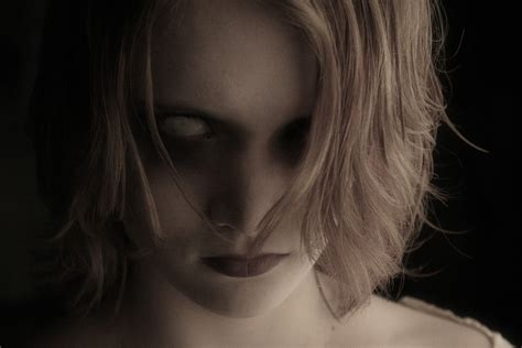 eye scary    photo  pixabay