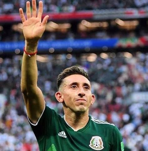 Así reaparece el futbolista Héctor Herrera tras realizarse dos cirugías