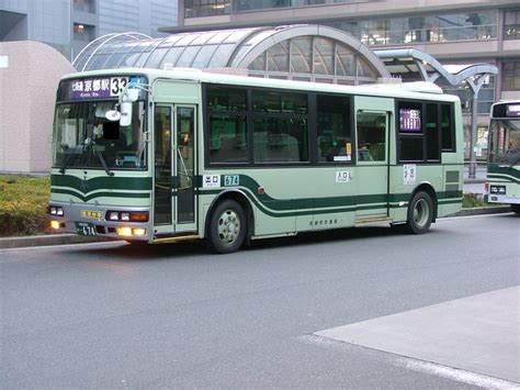 模型屋のバス研究部 On Twitter 京都市バスの33樫原線、途中の区間で一般車は一方通行の道を路線バスだけが逆走する事が許された区間