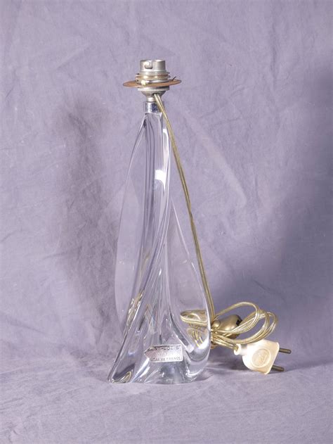 Saint Louis Pied De Lampe Ob Lisque Torse En Cristal Tir Circa