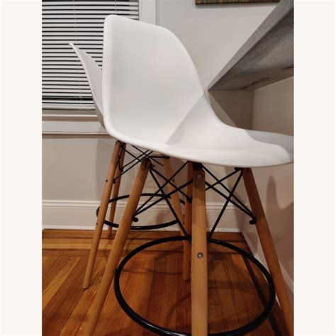 Wayfair 2 White Bar Stool - AptDeco