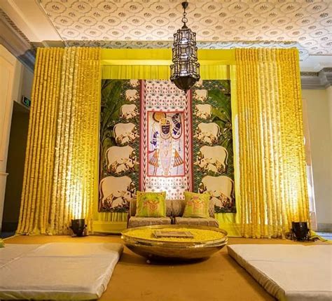 Decorsutra On Instagram Elegant Haldi Decor With Traditional Vibes