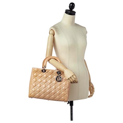 Sac Cabas En Cuir Verni Lady Dior Marron Cannage Lady Dior Cuir Vernis