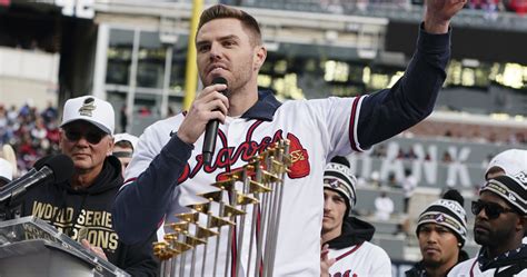 Freddie Freeman Rumors Dodgers Making A Strong Push Offering