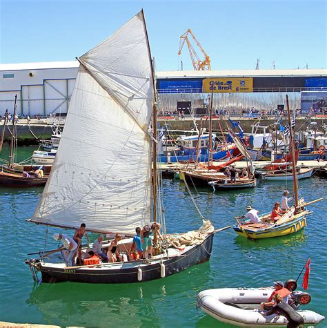 Keugant Cotre à corne Gaff Cutter Michel Floch Flickr