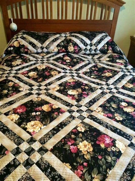 Pin By C F On Quilting Quilts Machine Quilting Designs Quilt Patterns