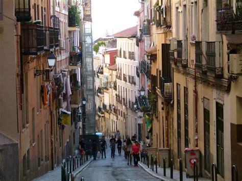 Descubre Lavapiés De barrio pobre a barrio Cool