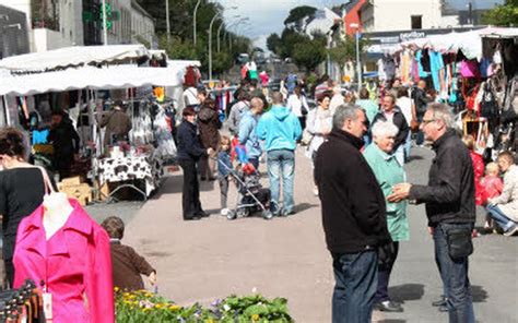 Braderie d été Le public au rendez vous Le Télégramme