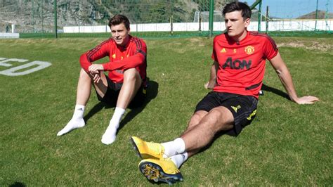 Victor Lindelof and Harry Maguire Man Utd interview in Marbella ...