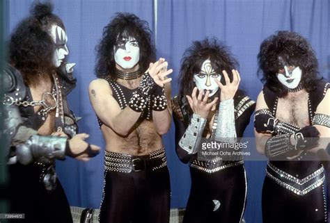 Gene Simmons Paul Stanley Vinnie Vincent Eric Carr Kiss Images Kiss