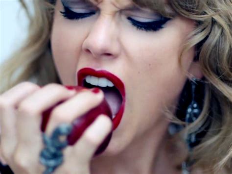 Taylor Swift Takes A Bite Out Of Apple Get Ahead