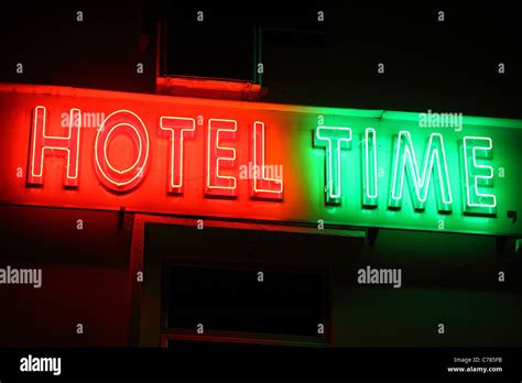 Neon Hotel Signs Hi Res Stock Photography And Images Alamy