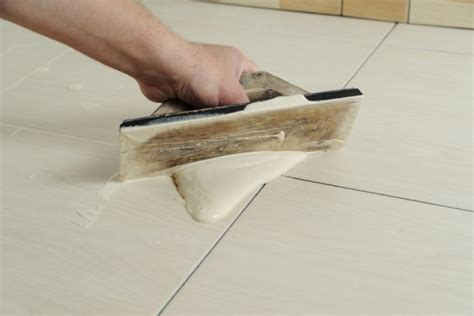 Epoxy grout vs cement grout - What type of should you use?