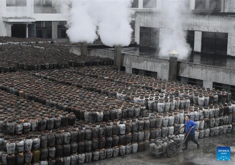 Rice Wine Produced With Traditional Method Of Brewing In Shaoxing E