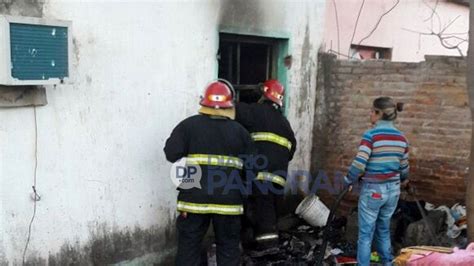 Banda Voraz Incendio Consumió Parte De Una Vivienda Diario Panorama