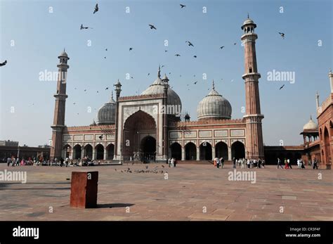 Delhi Jama Masjid View Hi Res Stock Photography And Images Alamy