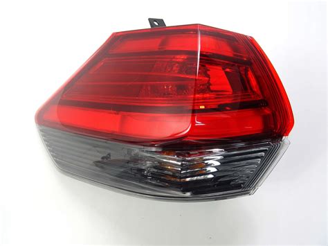 NISSAN X-TRAIL T32 LIFT LAMPA TYŁ LEWA TYLNA - Shrot.pl
