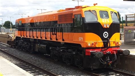 Irish Rail 071 Loco 071 DFDS Freight Liner Portarlington Station