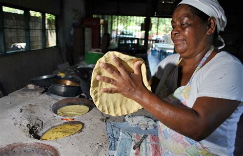 Nicoyana Fue La Mejor Al Palmear Tortillas La Naci N