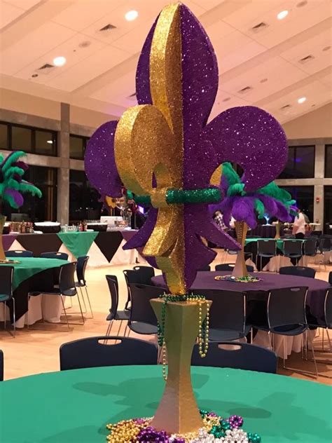 Mardi Gras Table Decorations