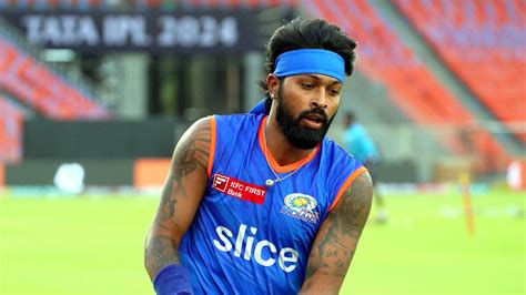 Ipl 2024 Mi Vs Gt Hardik Pandya Gets Booed At Ahmedabad Stadium