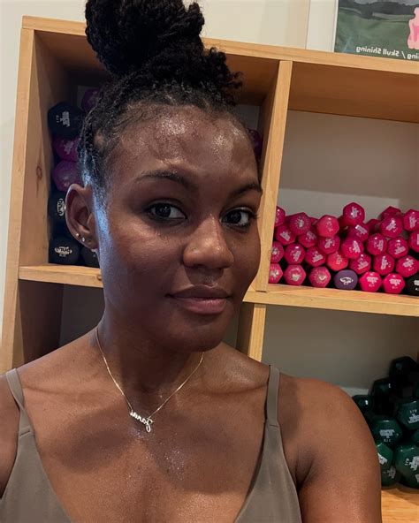 janai | Signed up for my yoga gym’s January challenge. Aiming for 21