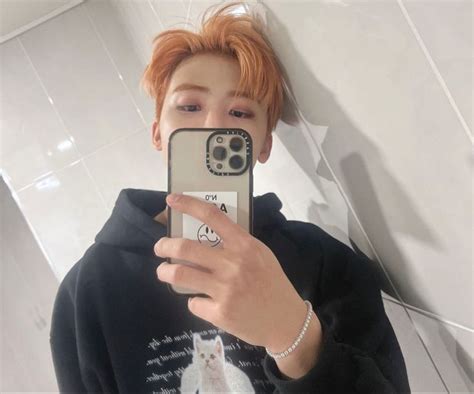 Pin On Nanyangi Nct Nct Dream Jaemin Mirror Selfie