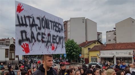 Blokadom Kod Glavne Po Te U Kragujevcu Zavr En Protest Srbija Protiv